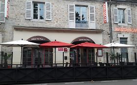 Logis Hotel Du Parc-Restaurant - Le Rouget De Lisle